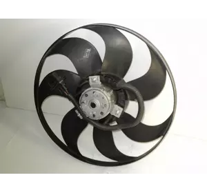 Вентилятор радиатора Volkswagen Bora